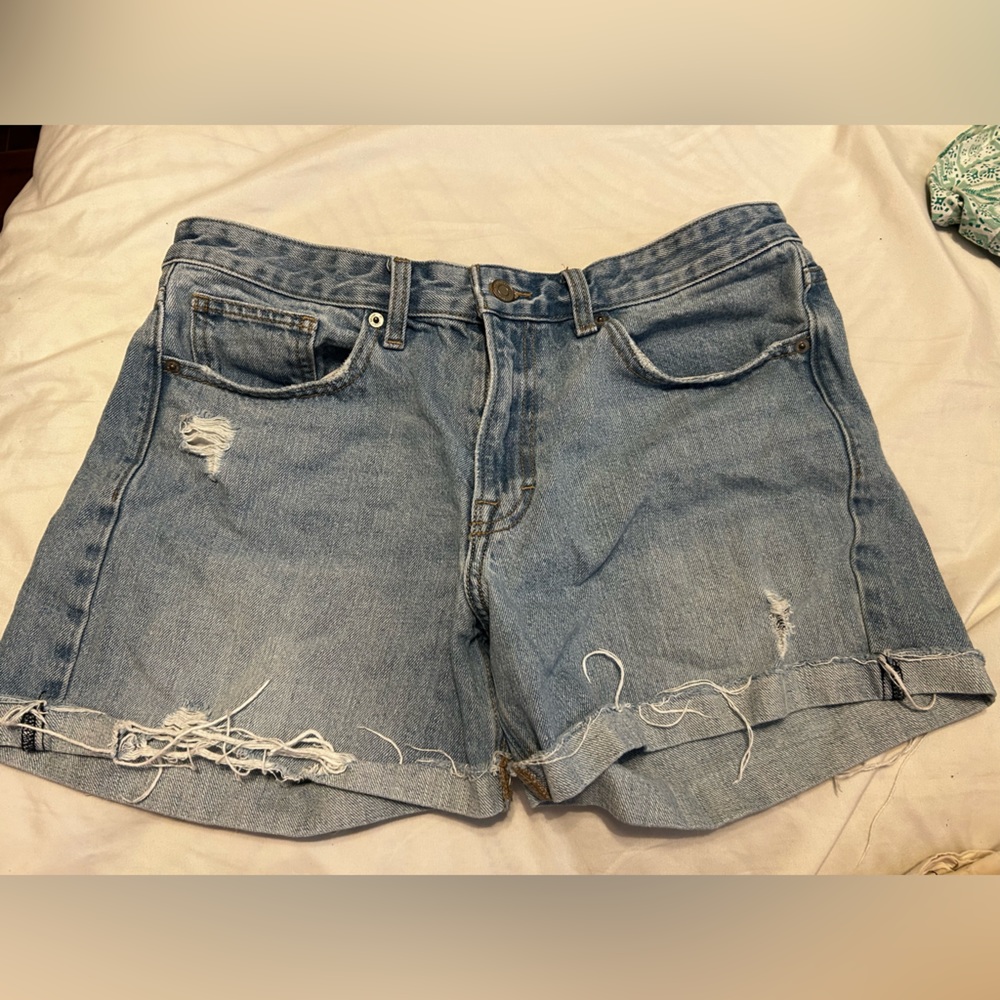 LUCKY BRAND BOYFRIEND SHORT 10/30